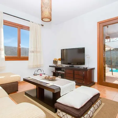 Villa Tanibo *